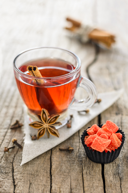 fot. Marta Reszka © 2015. Red tea with anise and cinnamon.