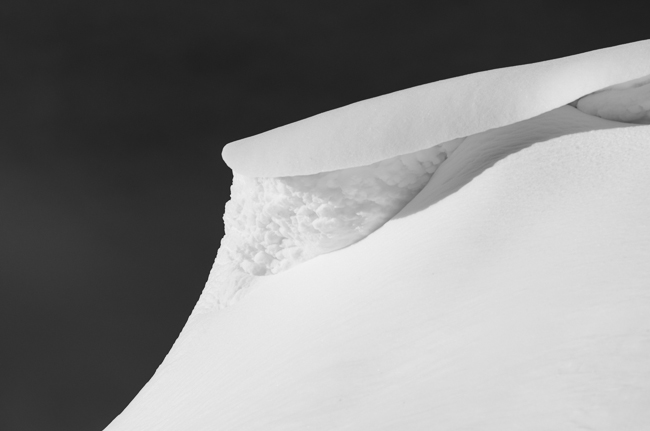 fot. Marta Reszka © 2013. Winter snowdrift - zimowa zaspa śnieżna